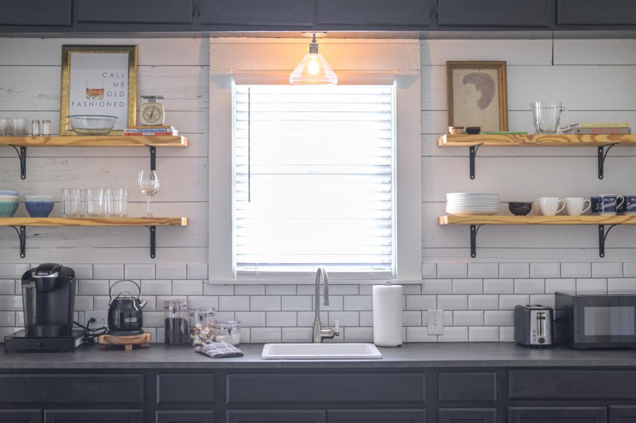 Restored 1930S Uptown Bungalow 2 Min. To Magnolia Waco Bagian luar foto